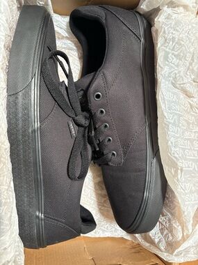 Vans All Black Sneakers Men’s Size (12) Ortholite Deluxe Comfort Low Top S